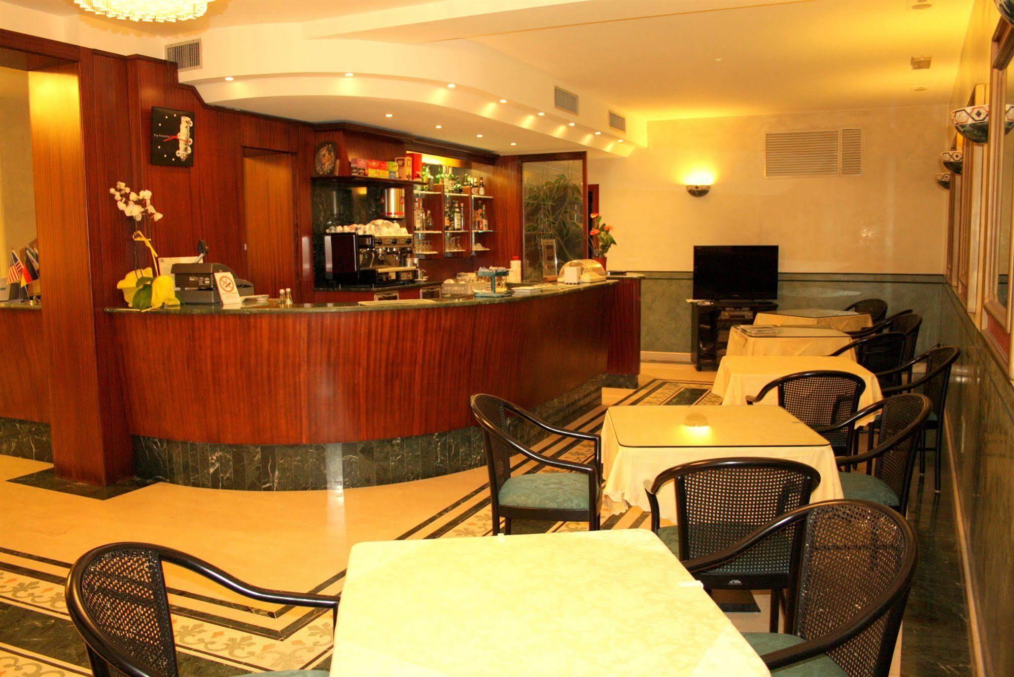 Hotel Gambara Экстерьер фото