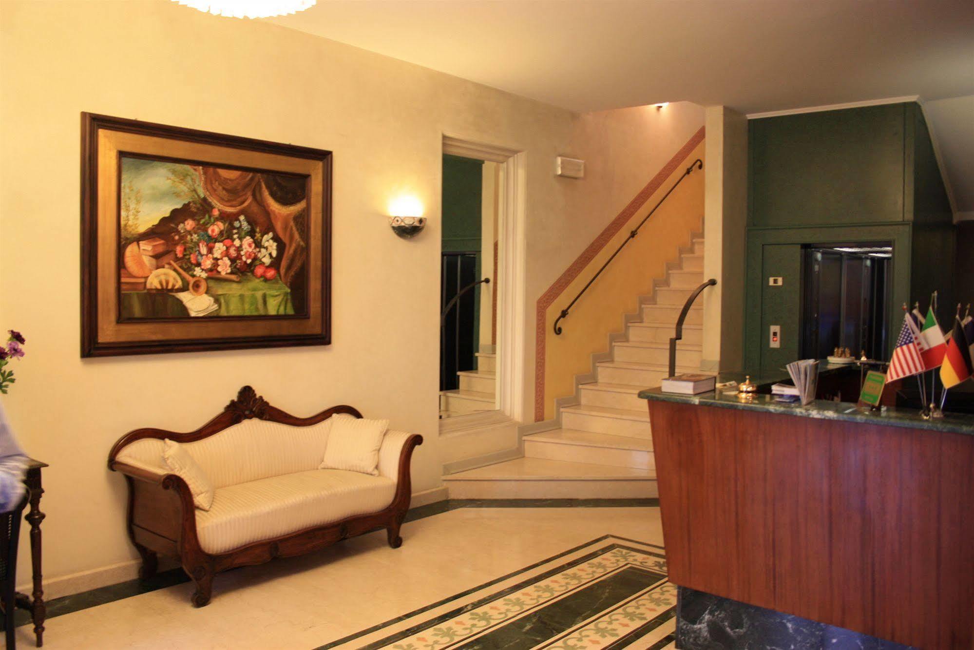 Hotel Gambara Экстерьер фото