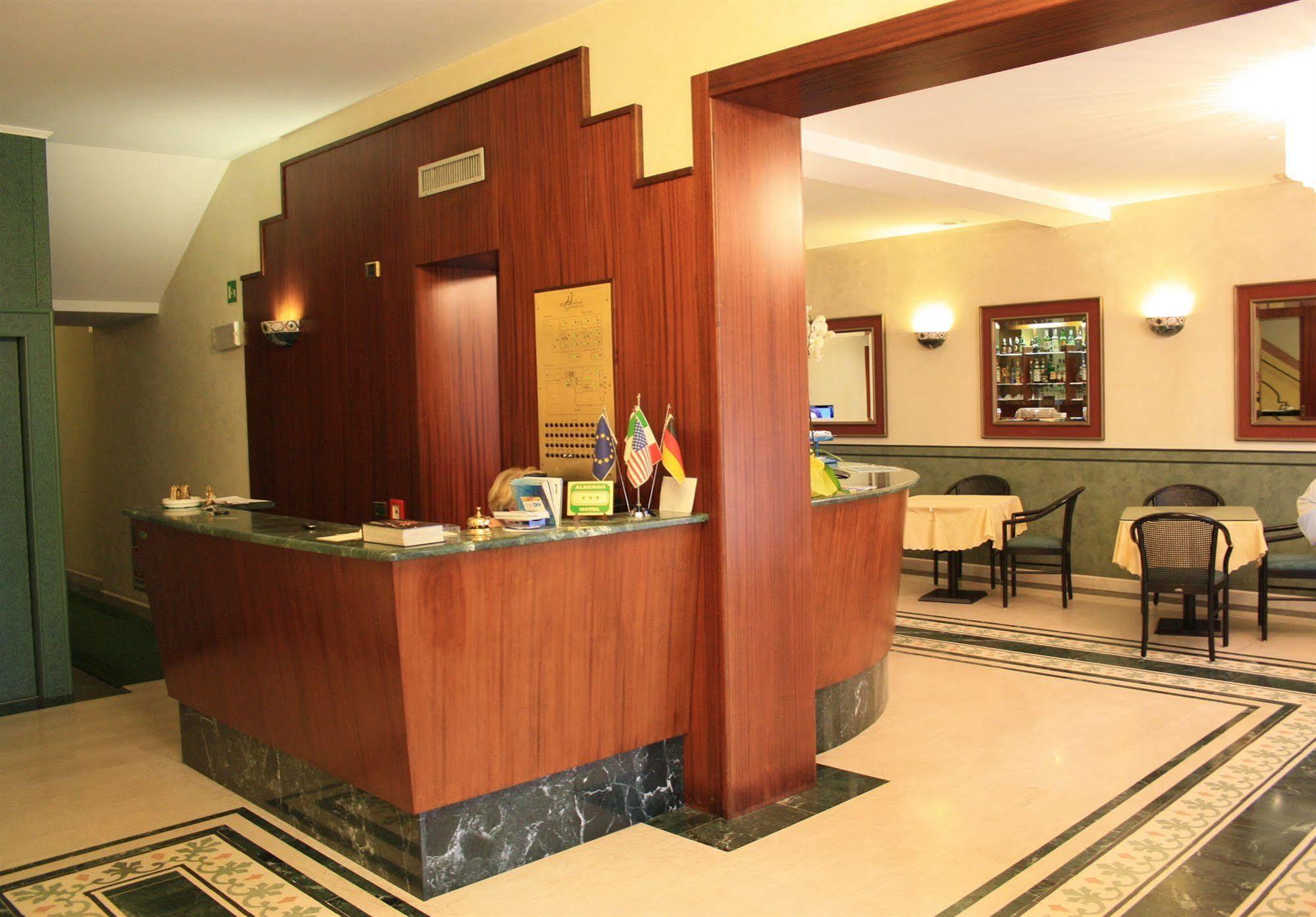 Hotel Gambara Экстерьер фото