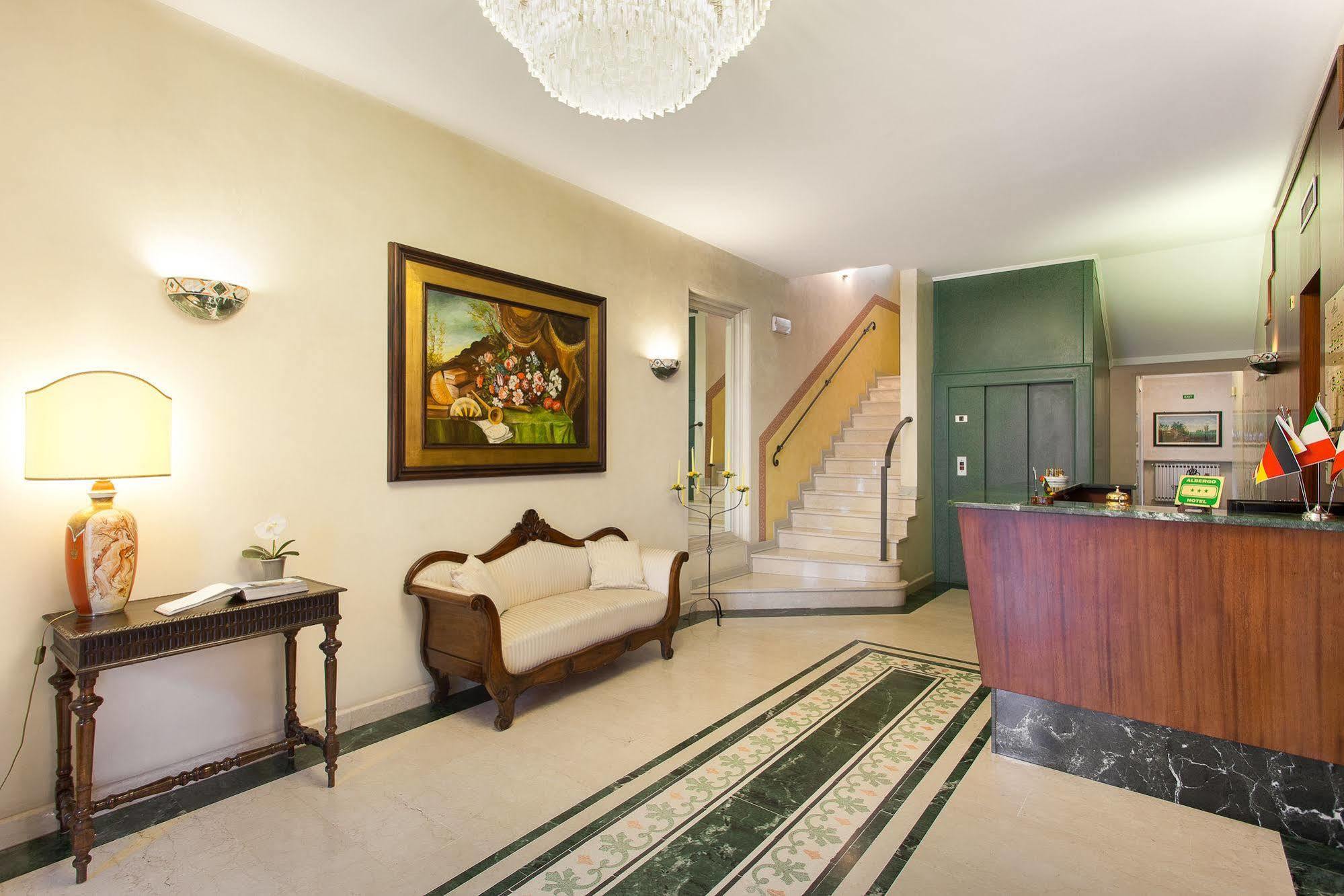 Hotel Gambara Экстерьер фото