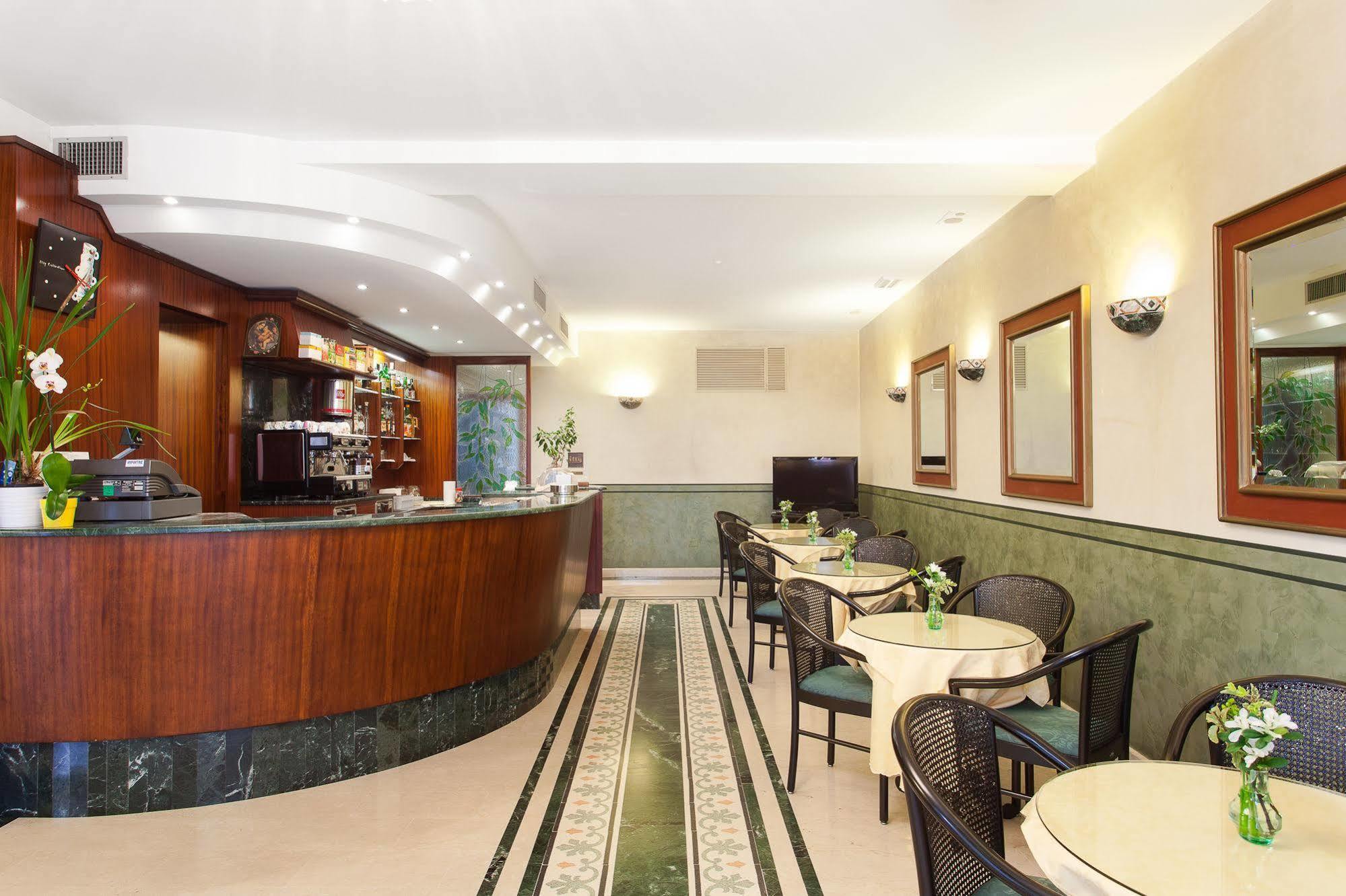 Hotel Gambara Экстерьер фото